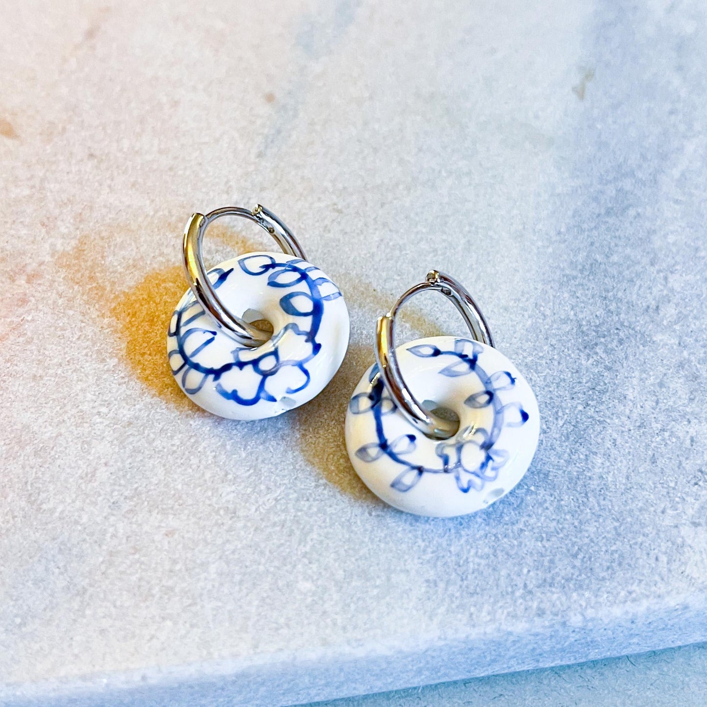 Delft Blue & White Donut Hoop Earrings – Ceramic Style Charm Hoops – Trendy Statement Jewellery