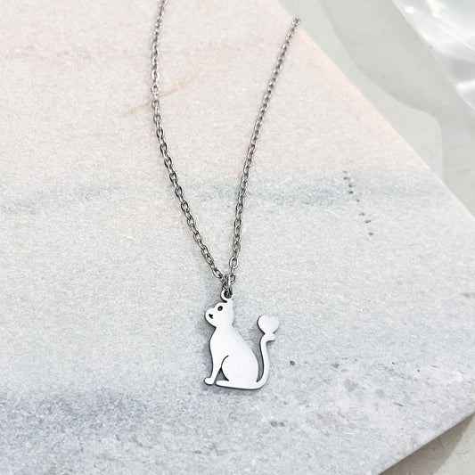 Dainty Silver Cat Necklace with Heart Tail – Minimalist Kitten Pendant – Pet Lover Gift for Her – Animal Jewelry – Meow Charm Necklace