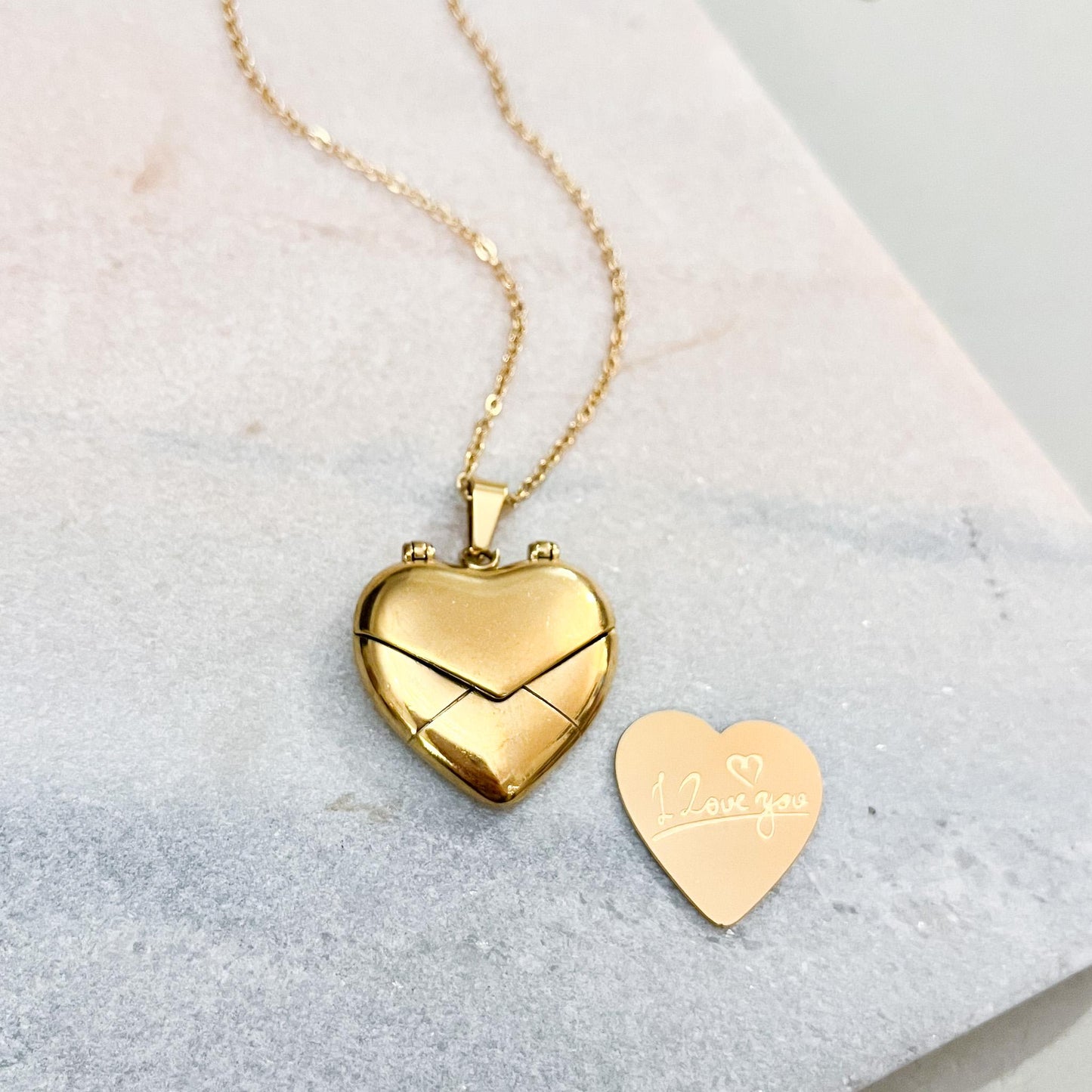Gold Heart Envelope Locket Necklace – Secret Message Pull-Out Heart – "I Love My Family" & "I Love You" Engraved – Romantic Sentimental Gift